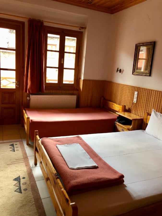 Apostolos Hotel 멧소보 외부 사진
