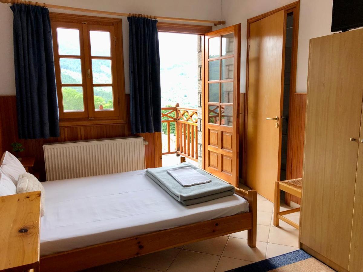 Apostolos Hotel 멧소보 외부 사진