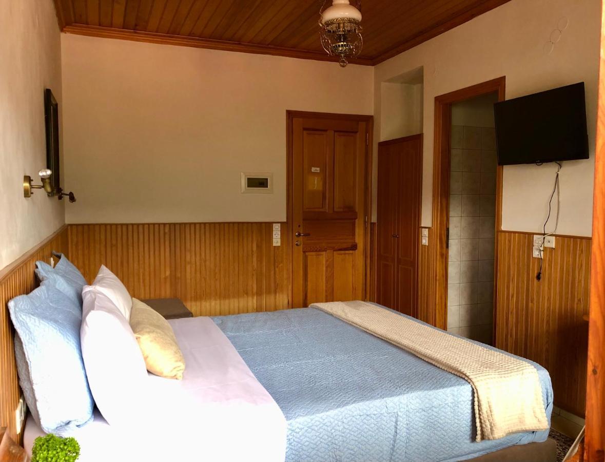 Apostolos Hotel 멧소보 외부 사진